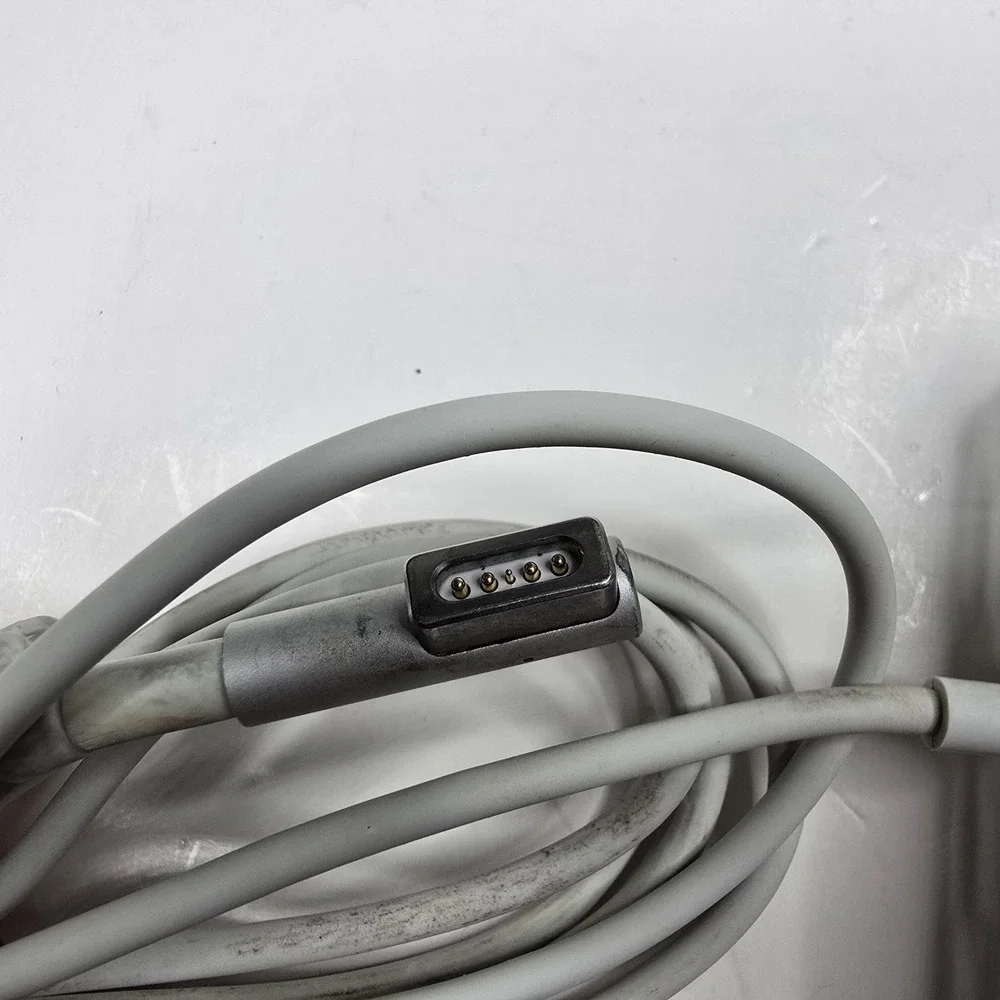 Genuine Apple 60W MagSafe Power Adapter Charger A1344 MacBook Pro 13 OEM